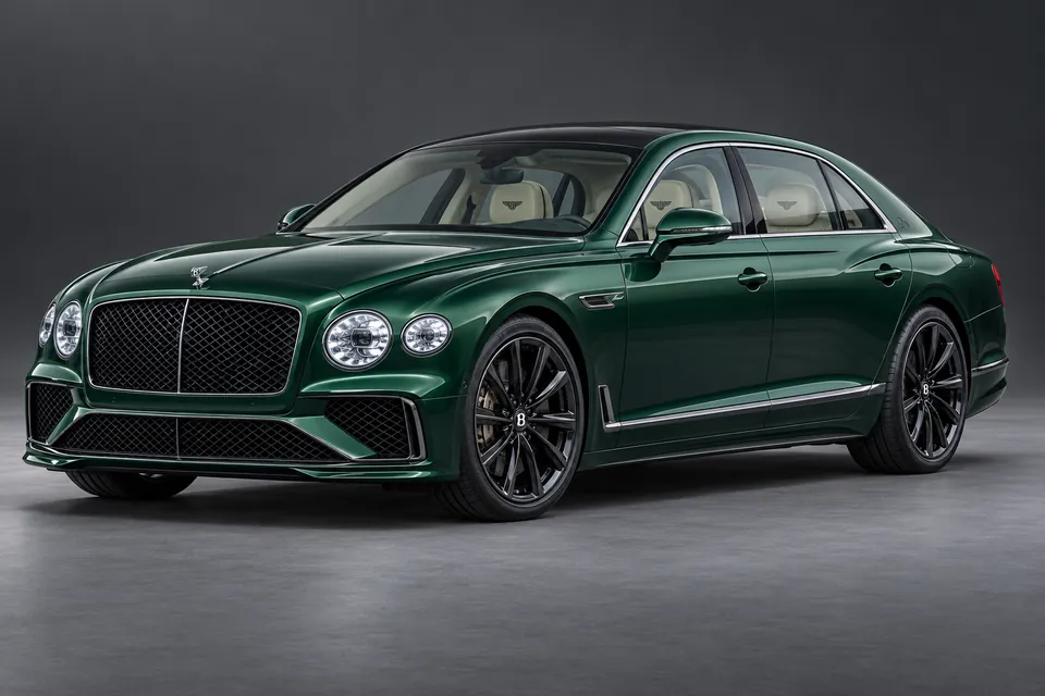 AI-generated illustration of a 2025 Bentley Flying Spur Speed V8 plug-in hybrid sedan in front-left three-quarter view.
