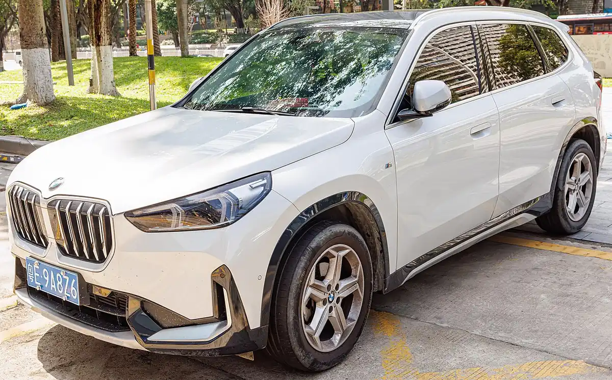 BMW X1 sDrive25Li photographed in Shenzhen exterior reference photograph