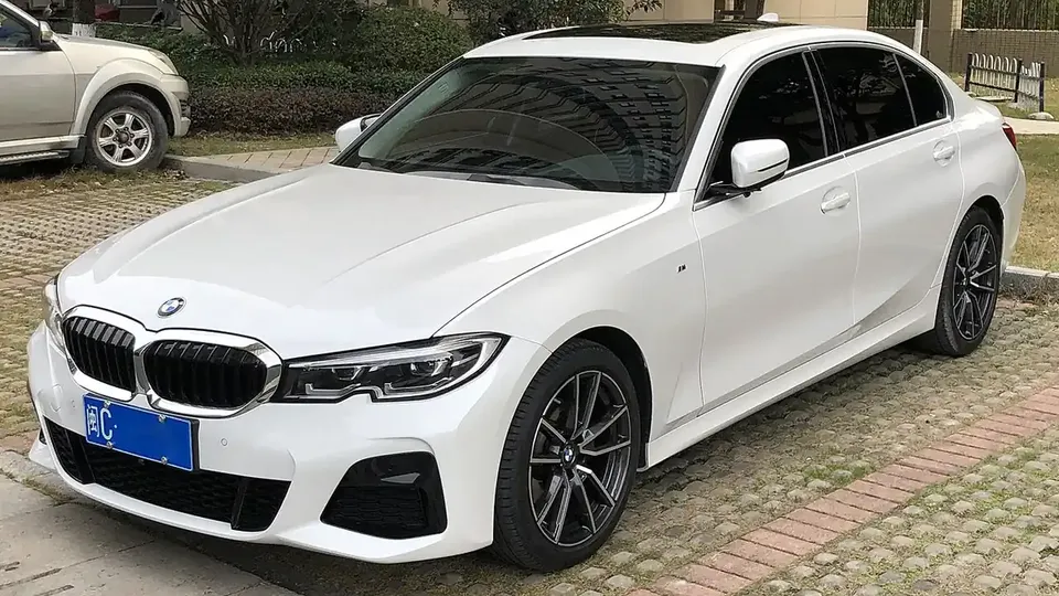 BMW 3 Series long-wheelbase sedan photographed in Sanming in 2023 exterior reference photograph