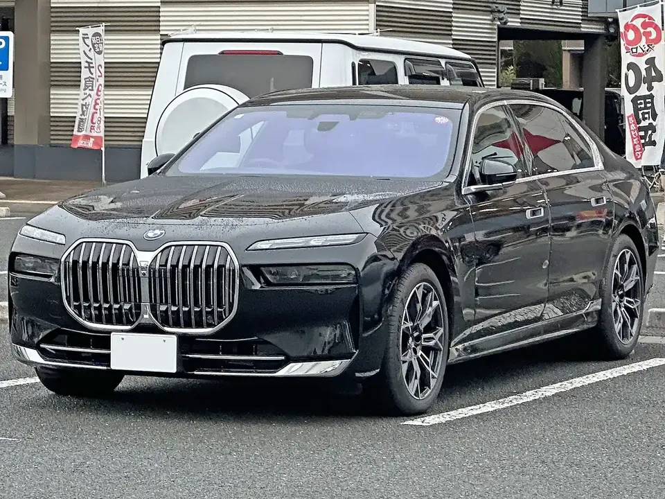 BMW 740d xDrive Excellence exterior reference photograph