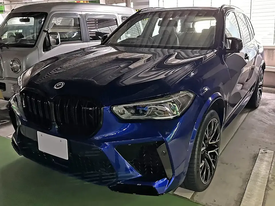 BMW X5 M Competition exterior reference photograph
