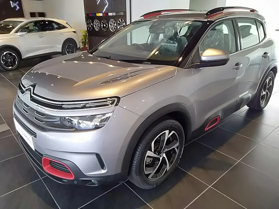 Grey pre-facelift Citroën C5 Aircross displayed at a Brunei showroom