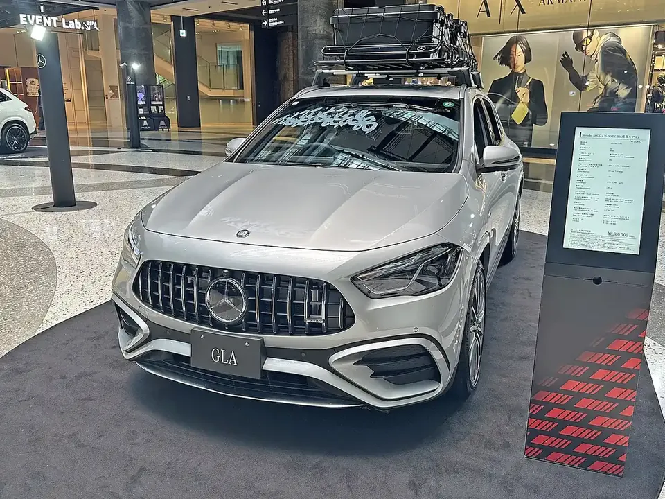 Mercedes-AMG GLA 35 4MATIC exterior reference photograph