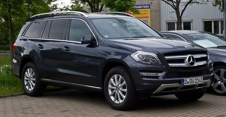 2013 Mercedes-Benz GL 350 BlueTEC 4MATIC in Hilden exterior reference photograph