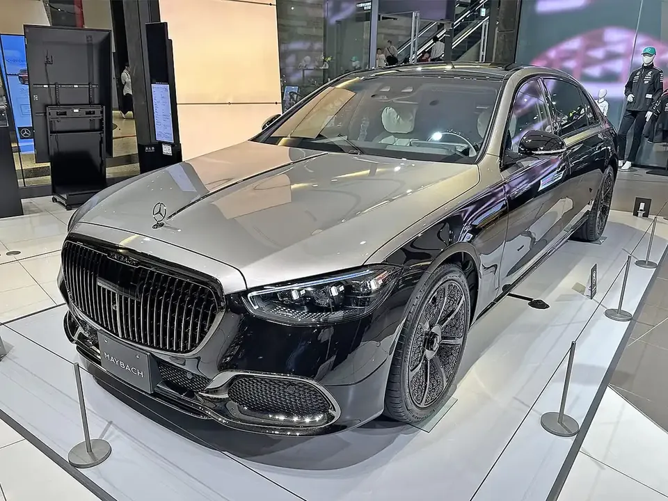 Mercedes-Maybach S 580 Night Edition exterior reference photograph