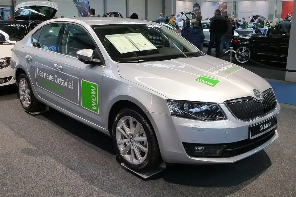 Silver third-generation Škoda Octavia liftback displayed at a motor show